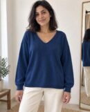 Pull Léger Col V — Bleu marine porté