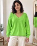 Pull Léger Col V — Vert pomme porté